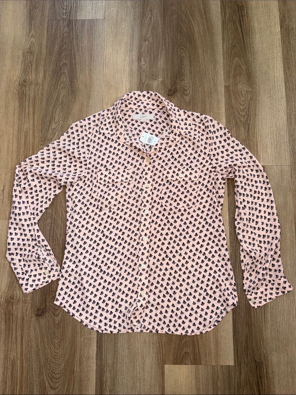 NWT LOFT Patterned Button Down Blouse Lightweight Shirt Long Sleeve Size Small